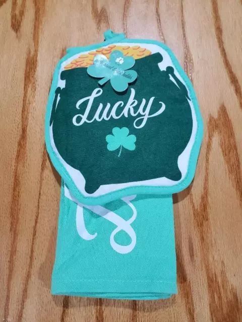 Luck Dish Towel and Pot holder Green 2 Piece