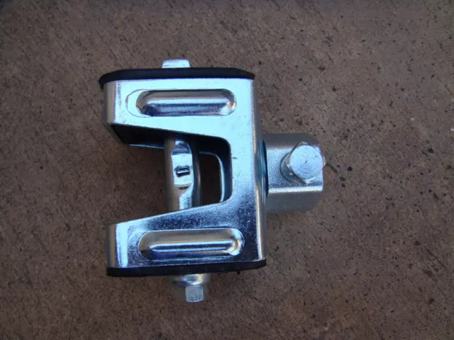 Volkswagen OEM German Bug/Bus/Ghia/Type 3/Thing Shift Rod Coupling Volkswagen OEM German Bug/Bus/Ghia/Type 3/Thing Shift Rod Coupling