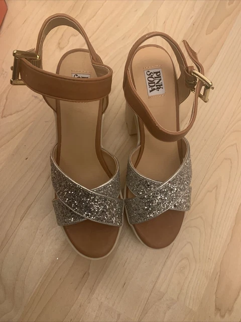 Soda hotsell shoes heels