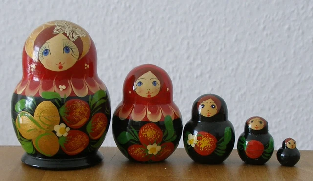 Russische Matroschka, Babuschka, Matryoschka, Chochloma-Matrjoschka 5 Holzpuppen