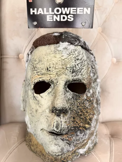 Trick or Treat Studios Halloween Ends Michael Myers Mask - CNMF106