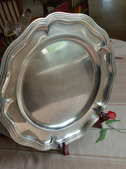 Très joli plateau rond à galerie en métal argenté, orfèvre Christofle