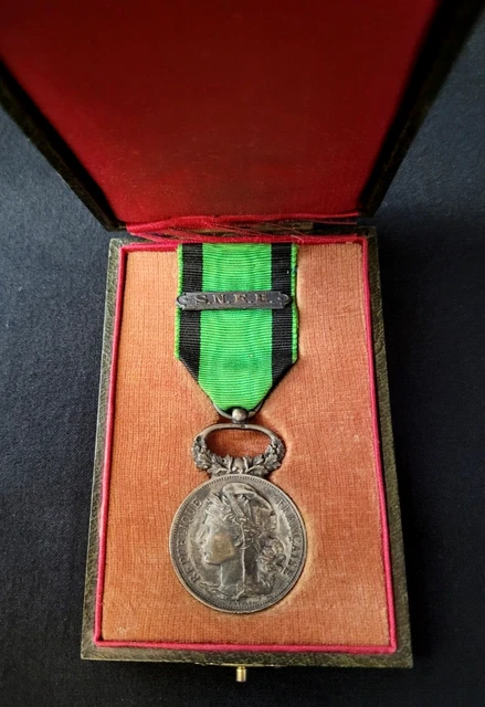 Médaille – Ste Nationale D'encouragement Au Bien, Charente (158-48/P14), France