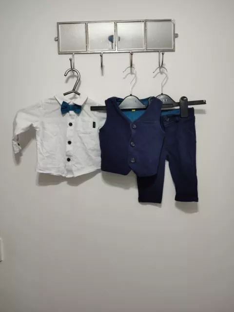 Ted Baker Baby Boy Suit Navy Waistcoat Trousers Shirt Bow Tie 3-6 months