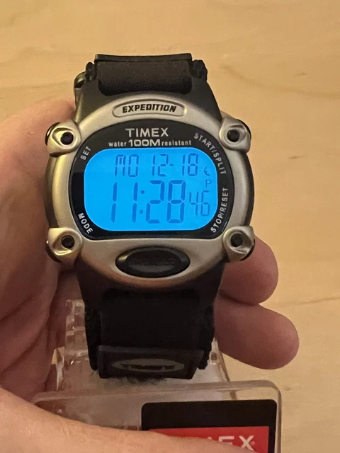MEN S TIMEX ALARM Chrono Watch New Battery and Quick release