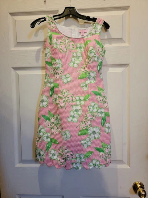 Lilly Pulitzer Pretty in pink shift dress, sleeveless, scallop bottom. EUC SZ 00