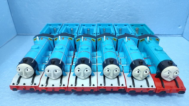 Plarail TOMY Thomas & Friends 6 Set of Gordon Working As-is For Parts Damaged