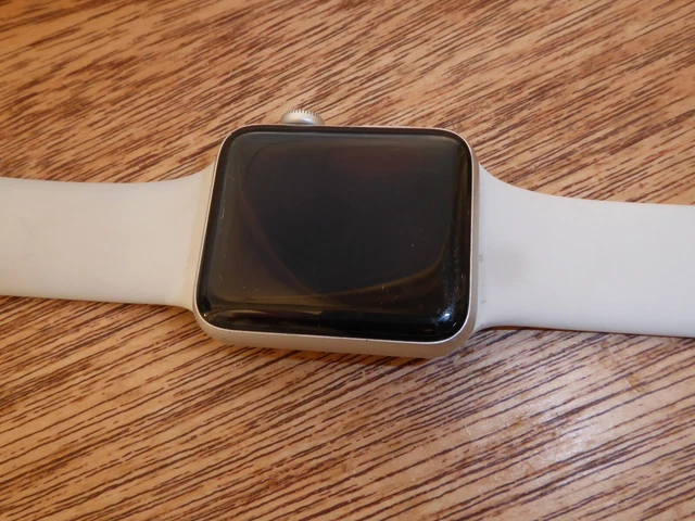 APPLE WATCH SERIES 3 42mm Space Grey Aluminum Case with Fog Sport