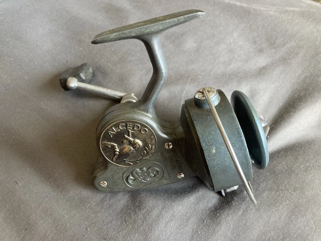 alcedo 2cs fishing reel Rare Vintage Italian Fixed Spool Antique & Vintage Tackle The ergonomic design offers all Alcedo fishing reel early mod.