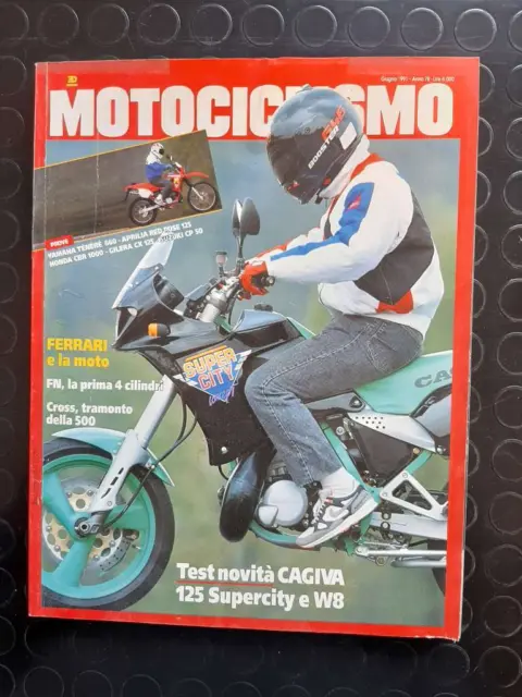 Motocyclisme Janvier 1991 Ferrari et La Moto FN , la Première 4 Cylindres Cross