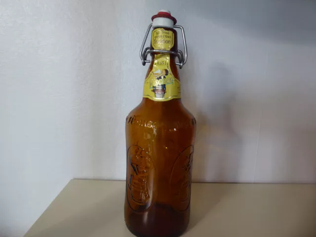 Ancienne bouteille de bière FISCHER avec bouchon en porcelaine