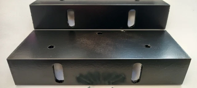 Rack ears to fit Kurzweil K2500R K2000R rack sampler  with mounting screws 3