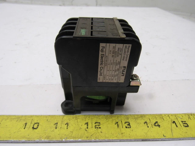 Fuji SRCa3631-0(4a) Magnetic Contactor 100/110V Coil 4 Pole