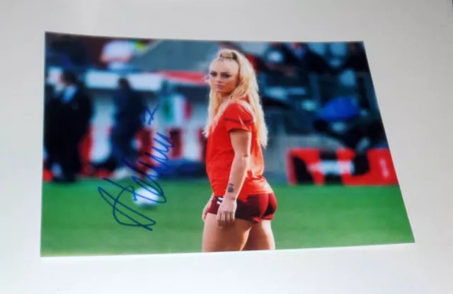 ALISHA LEHMANN *Aston Villa*, original signed Photo 20x27 cm (2)