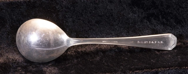 CMStP&P RR Milwaukee Road Silver Soup Spoon 5.75 x 1.5 International Silver Co-1 2