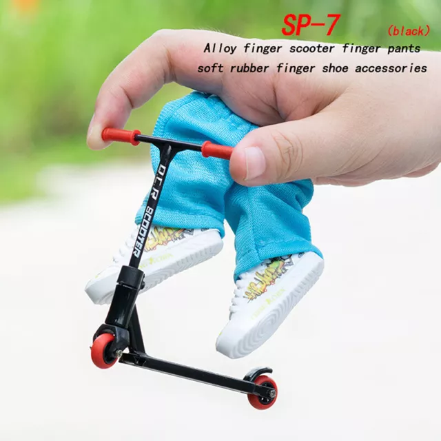 Mini Finger Scooter Set Mini Finger Skateboard avec pantalon et chaussures 3