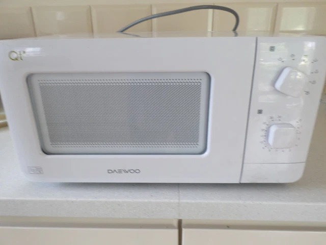DAEWOO QT1 COMPACT Microwave Oven, 14 L, 600 W White