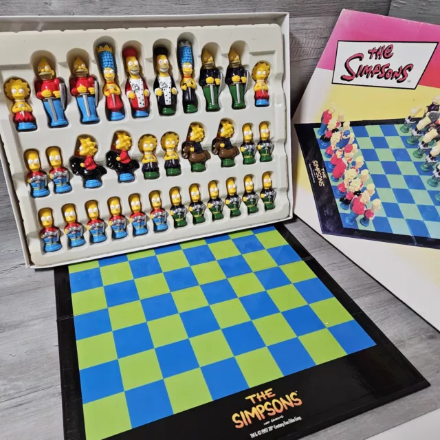 The Simpsons Vintage 3D Chess Set 2000 Matt Groening Game A La Carte - Complete