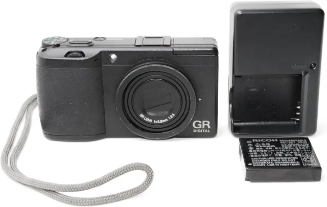 RICOH GR DIGITAL II Excellent++++ 10.1MP Digital Camera Black