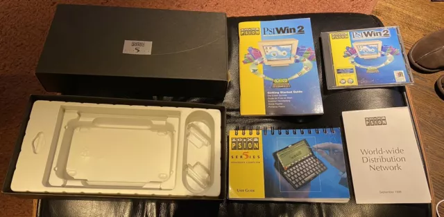 Psion Series 5, 8MB - fully working VGC all original in box
