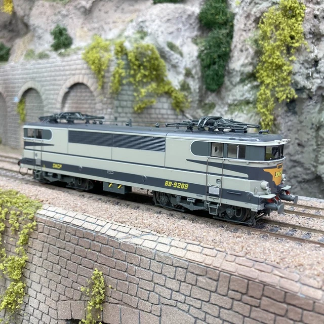 Locomotive électrique SNCF BB 9201, Wagons et Rails - Collection