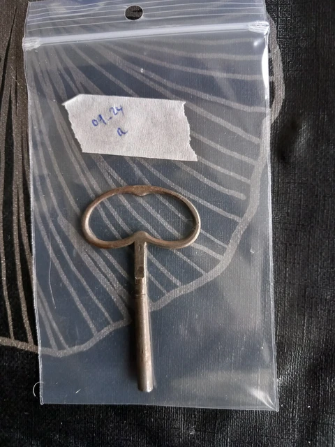 Clé De Remontage Pour Pendule Horloge Ancienne - Taille 2 - Pièce Horlogerie