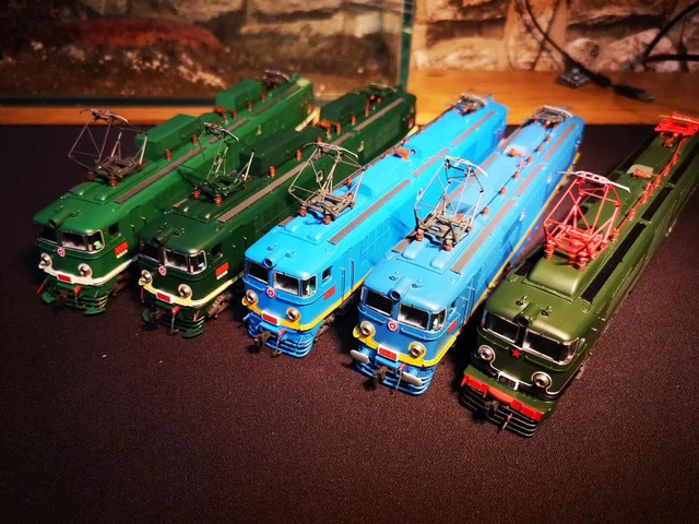 Mtctrains LOCOMOTIVE ÉLECTRIQUE MTC China Railway 6Y2 (échelle HO) EUR 556,43 ...
