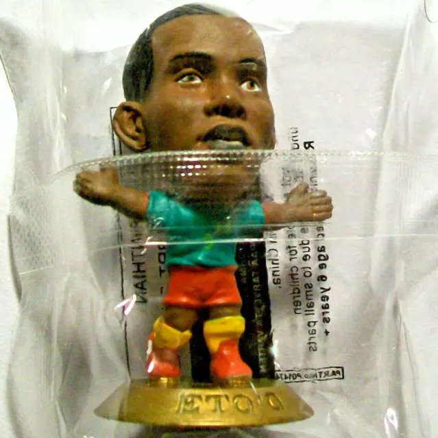 Corinthian Microstars CAMEROON Home ETO'O MC10036 GOLD BASE Int. Kit Special