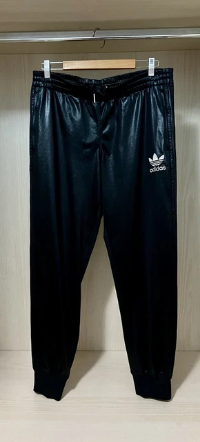 CHILE 62 ADIDAS Originals Track Pants Men Size M Black Pantaloni