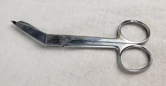 Medical Dental Instruments Lister Bandage Angled Scissors 5 2/3"