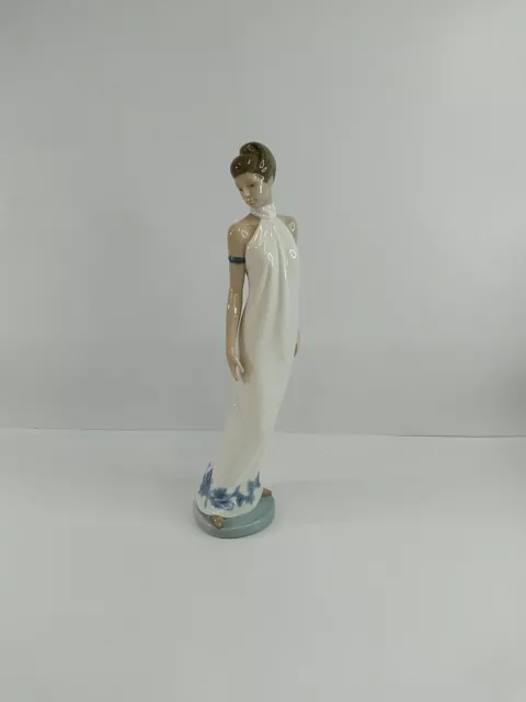 Rare Nao Lladro Elegance figurine Tall Girl Made In Spain Daisa 1994 12” 575
