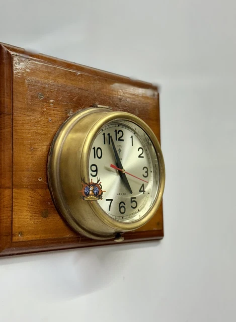 PENDULE HORLOGE RONDE murale aiguille électrique COACH métal design