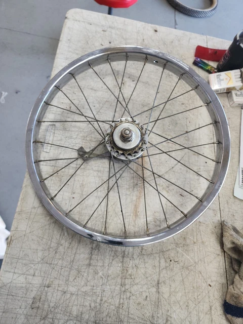 schwinn stingray rear wheel