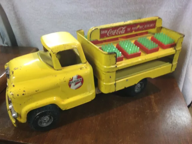 Vintage 1950’s Buddy L GMC 550 Pressed Steel Coca-Cola Coke Truck w/cases 2