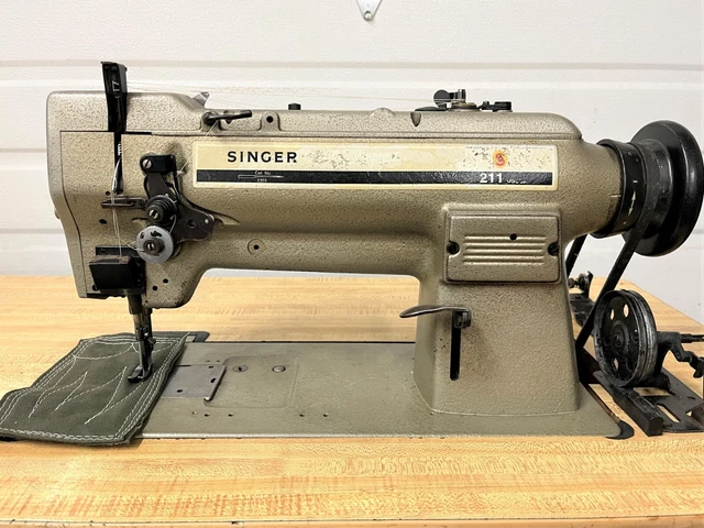 Singer 211U566 Walking Foot Big Bobbin Rev 110V Servo Industrial Sewing Machine Singer 211U566 Walking Foot Big Bobbin Rev 110V Servo Industrial Sewing Machine