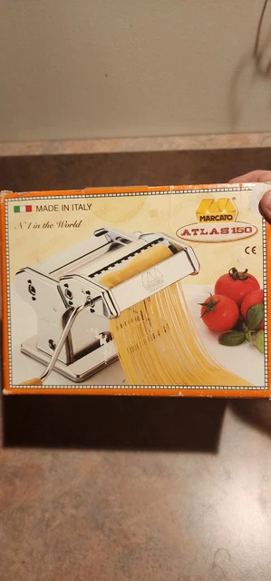 Marcato Atlas 150 Pasta Machine, Includes Pasta Cutter & Hand Crank In Bo Marcato Atlas 150 Pasta Machine, Includes Pasta Cutter & Hand Crank In Bo