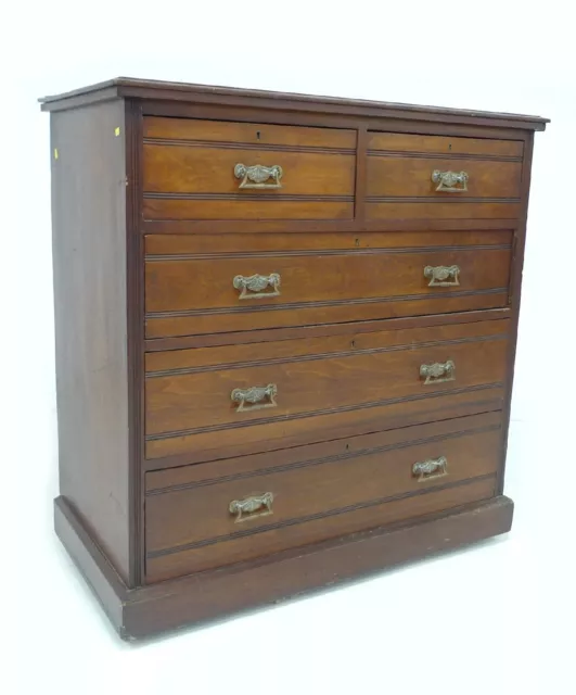 Chest of Drawers - American Walnut - 19th Century