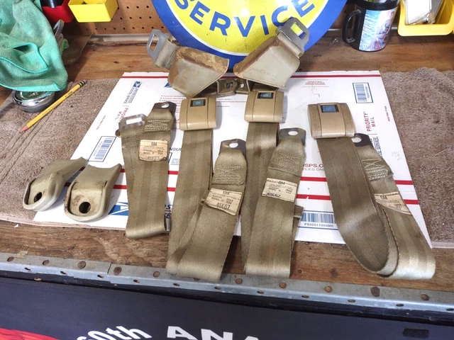 1965 -1970 Chevelle Impala Gto Seat Belts 1967 Code + Boots Retractors Lap Gold? 1965 -1970 Chevelle Impala Gto Seat Belts 1967 Code + Boots Retractors Lap Gold?