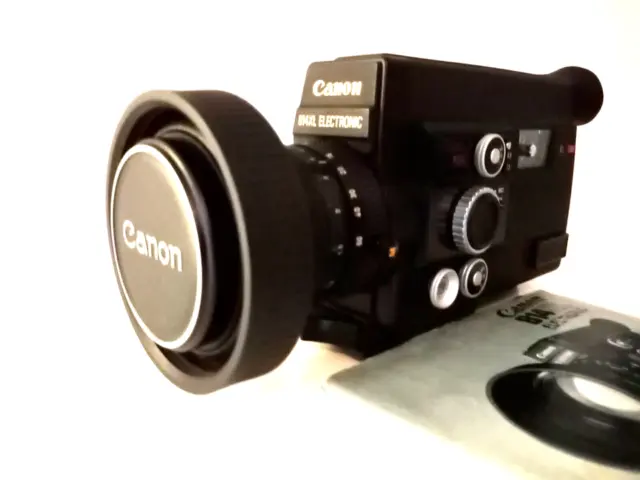 Vintage Design . Canon 814 XL Electronic. Super 8 Movie Camera