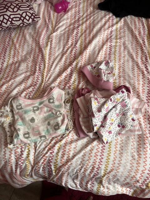 Baby Girl Clothes Lot - 20 Pieces - Size 0-3 Months