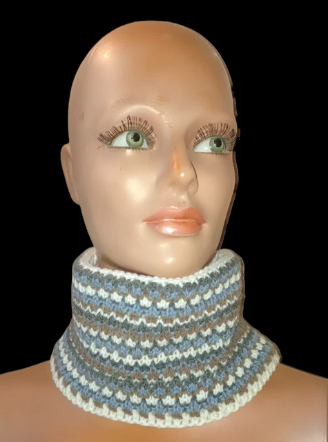 Joli foulard tour de cou en soie vintage scarf - 50 cm x 50