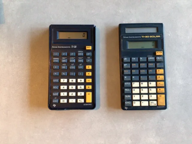 2x Taschenrechner Texas Instruments TI-30 Rechner Retro Calculator - Vintage 90s