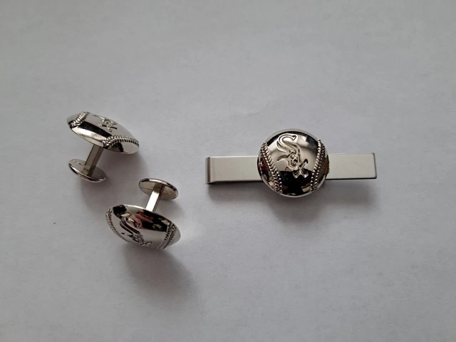Chicago White Sox cufflinks and tie clip set Chicago White Sox cufflinks and tie clip set