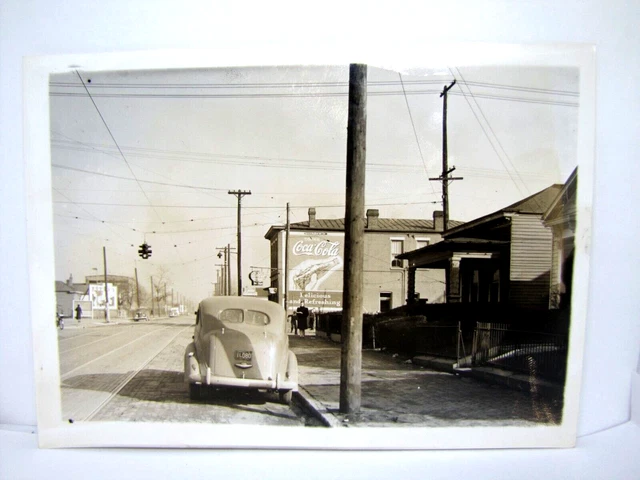PHOTOGRAPH Coca-Cola Building Sign 12th Oak Louisville KY car children woman
