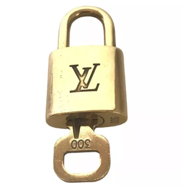 Authentic LOUIS VUITTON LV Lock & Key set Padlock Gold-Tone #300 Polished