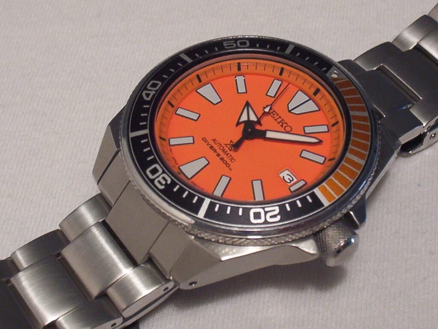 SEIKO PROSPEX SRPC07 Arancione Samurai 200M Automatico, Data, 44 Mm,  Cinturino Extra EUR 338,89 - PicClick IT