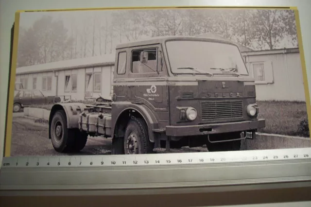 Groß-Foto, DDR, Oldtimer Lkw, Jelcz 317 D Zugmaschine, VEB Kraftverkehr Halle