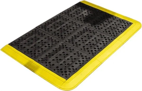 Wearwell 66" Long x 39" Wide x 5/8" Thick Dry/Wet Medium  Anti-Fatigue Matting