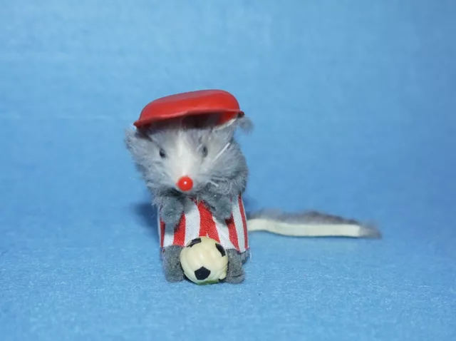Vintage Fell Maus mit Fusball Original Fur Animals Western Germany Figur mouse