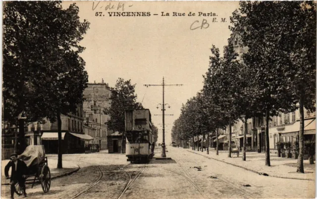 CPA AK VINVENNES - La Rue de PARIS (580005)